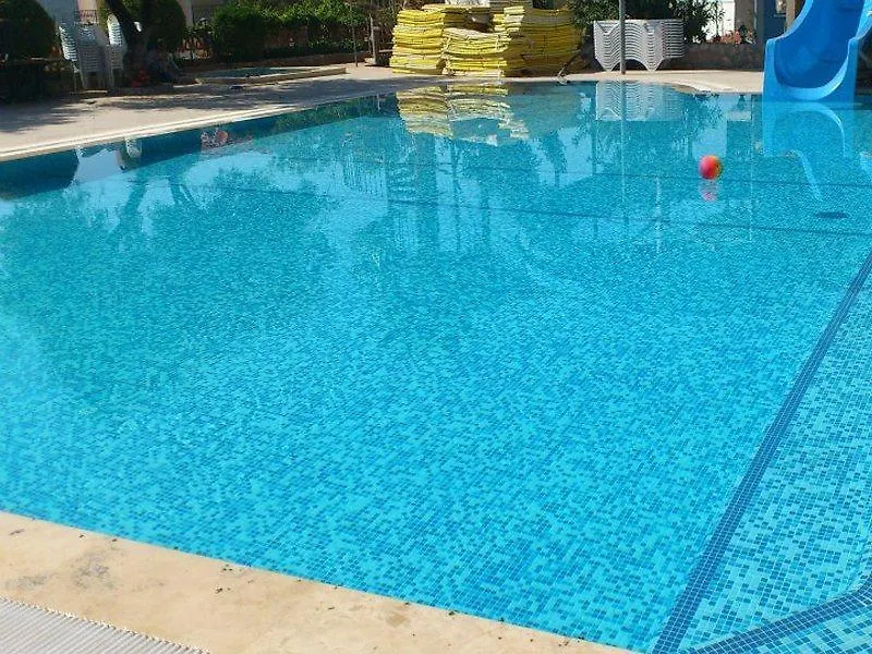 Ova Resort Hotel フェティエ