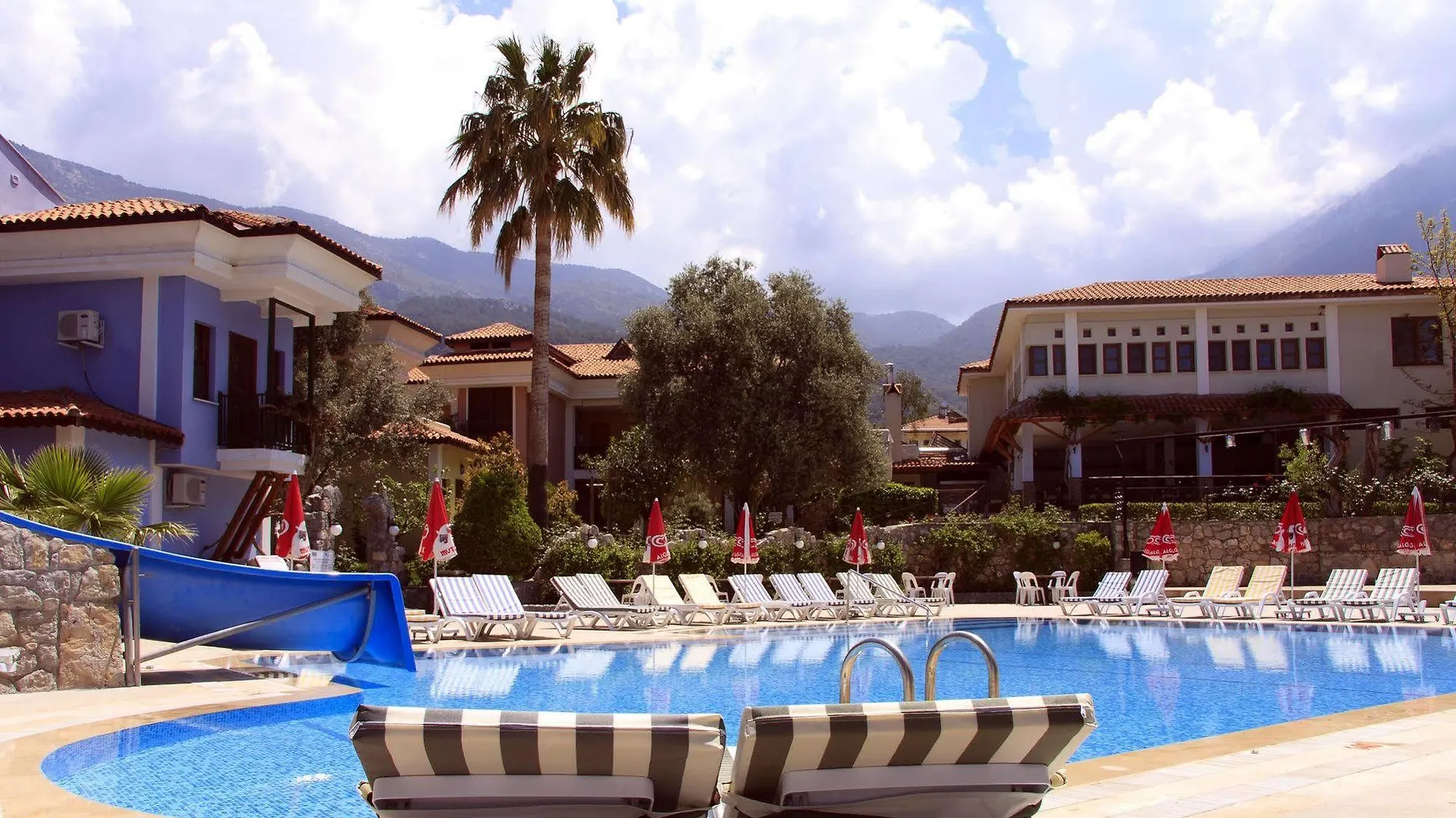 Ova Resort Hotel フェティエ