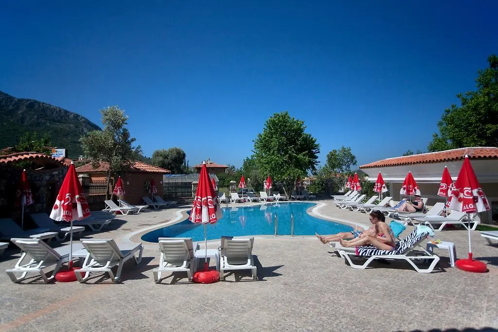 Ova Resort Hotel フェティエ